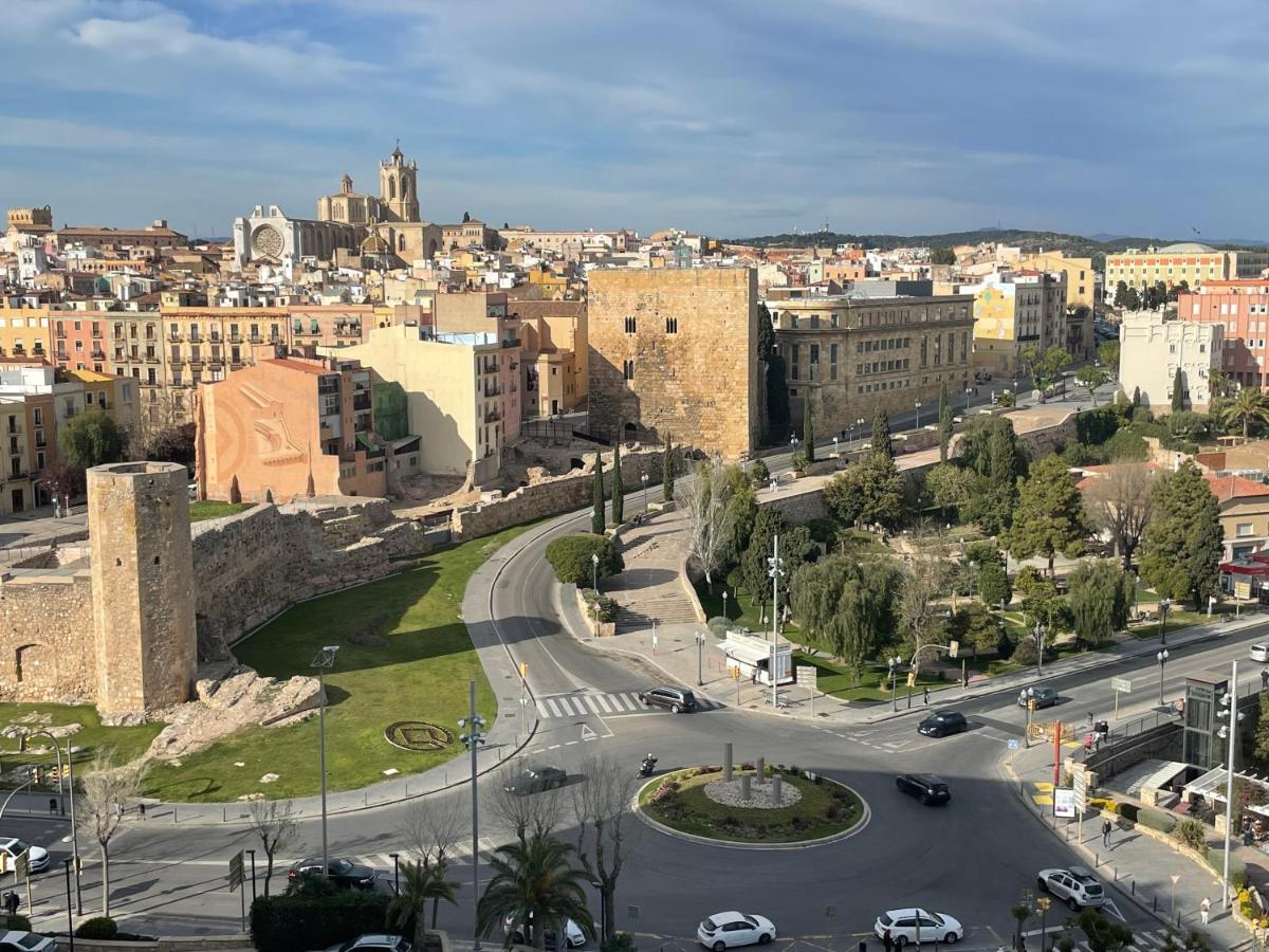 Apartment Rambla Tarragona Free Parking Exteriör bild