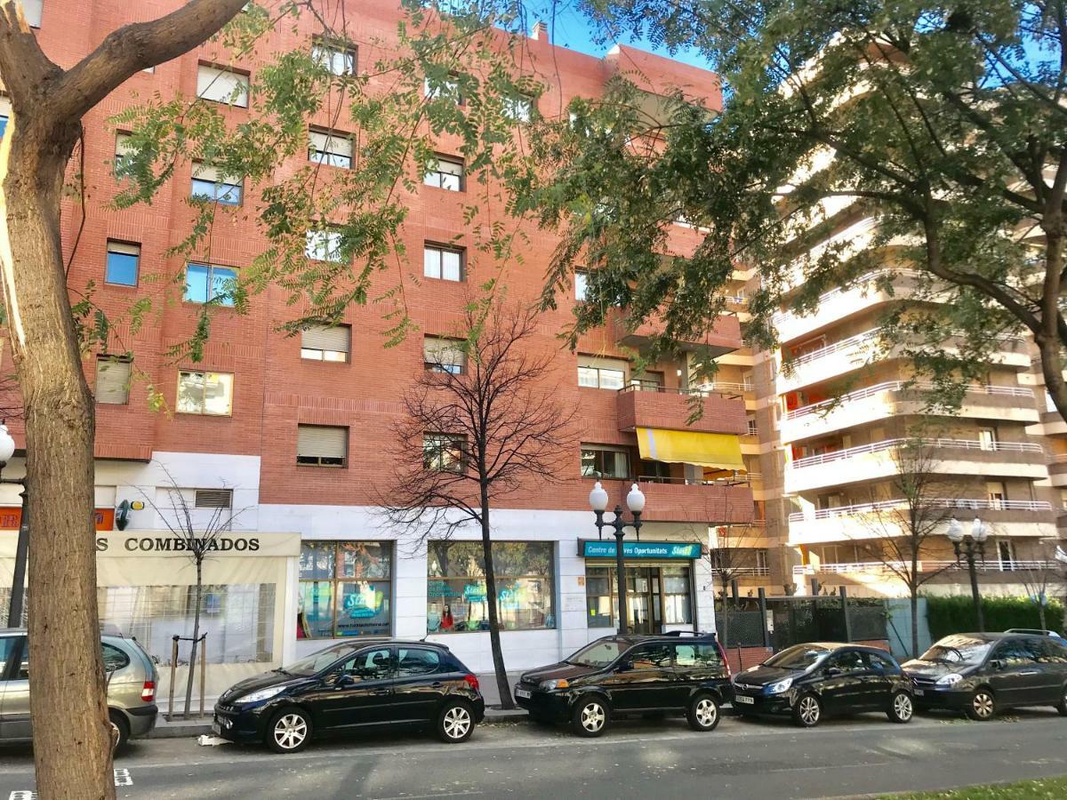 Apartment Rambla Tarragona Free Parking Exteriör bild